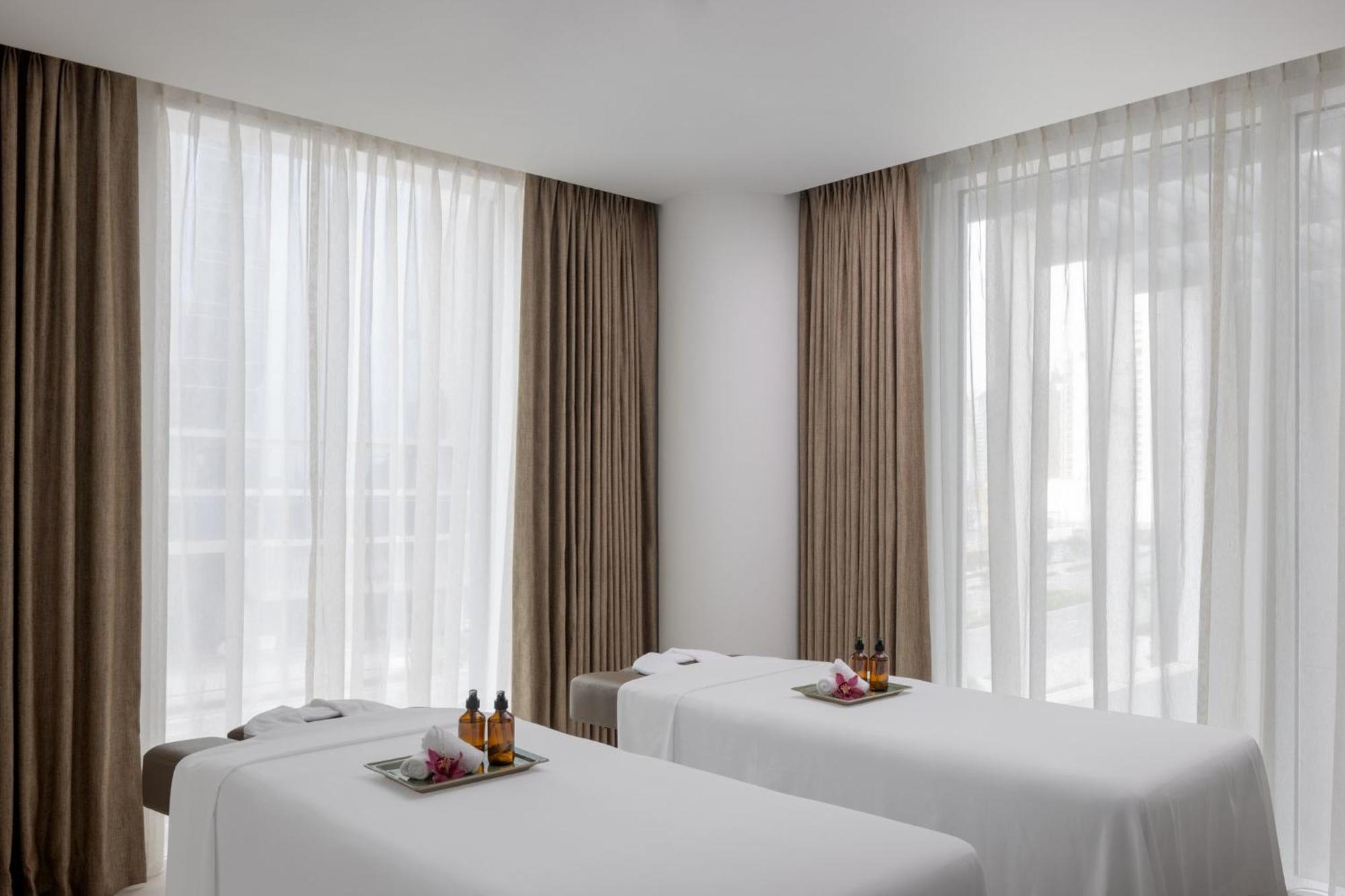 Staybridge Suites Dubai Business Bay By Ihg Exterior foto
